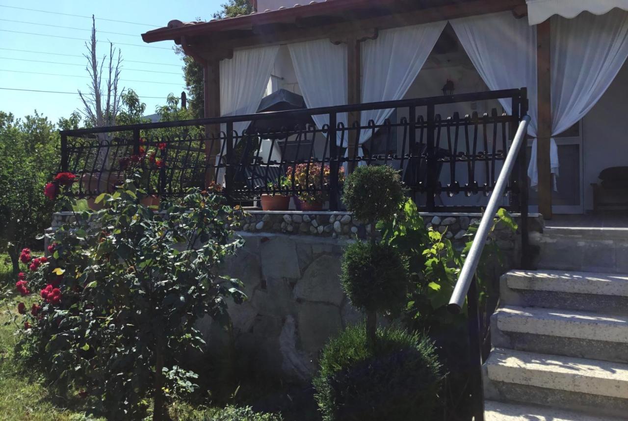 Willa Casa Dei Fiori Asprovalta Zewnętrze zdjęcie